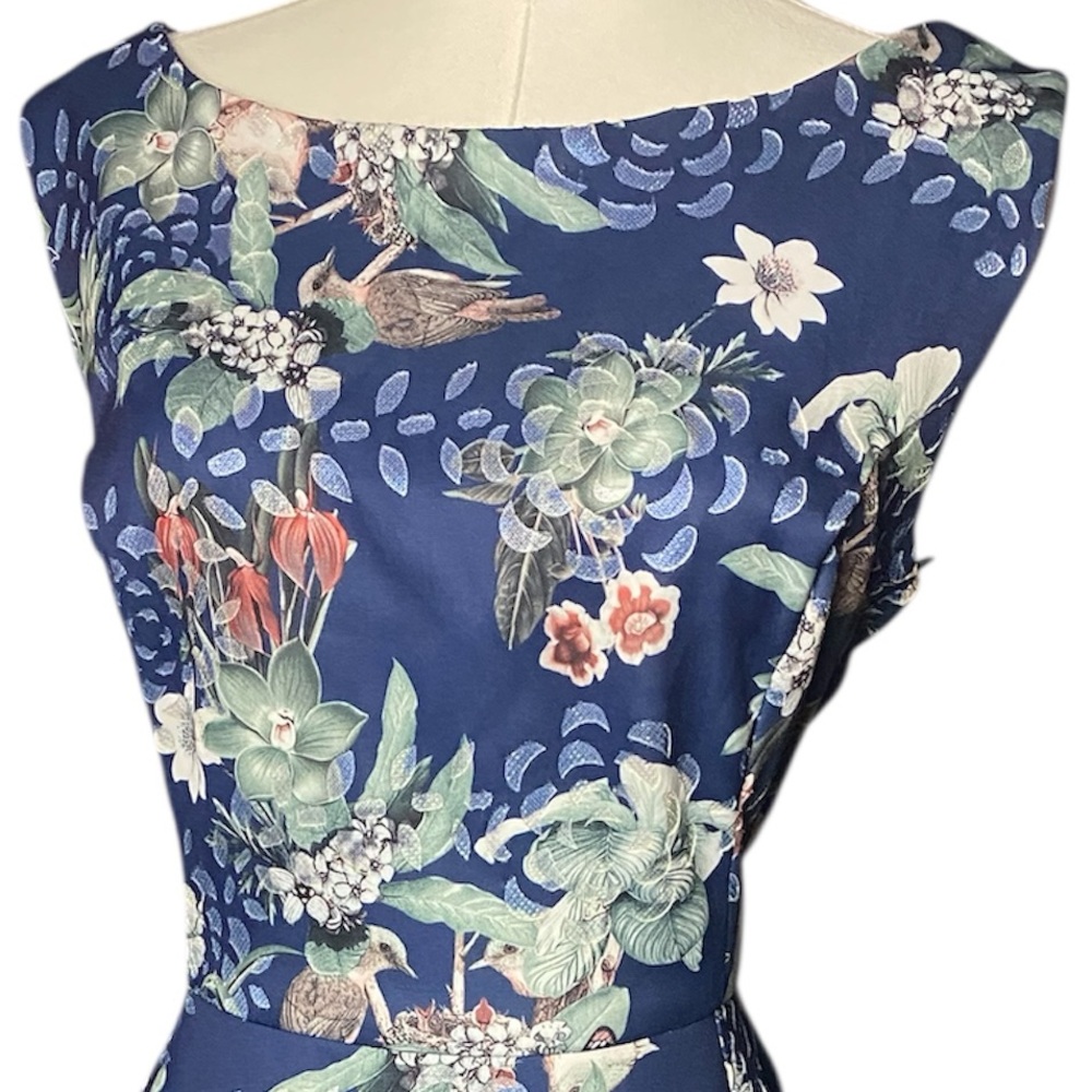 Hearts & Roses London Pinup Swing
Dress US 14 / UK 18 
Floral Retro Rockabilly